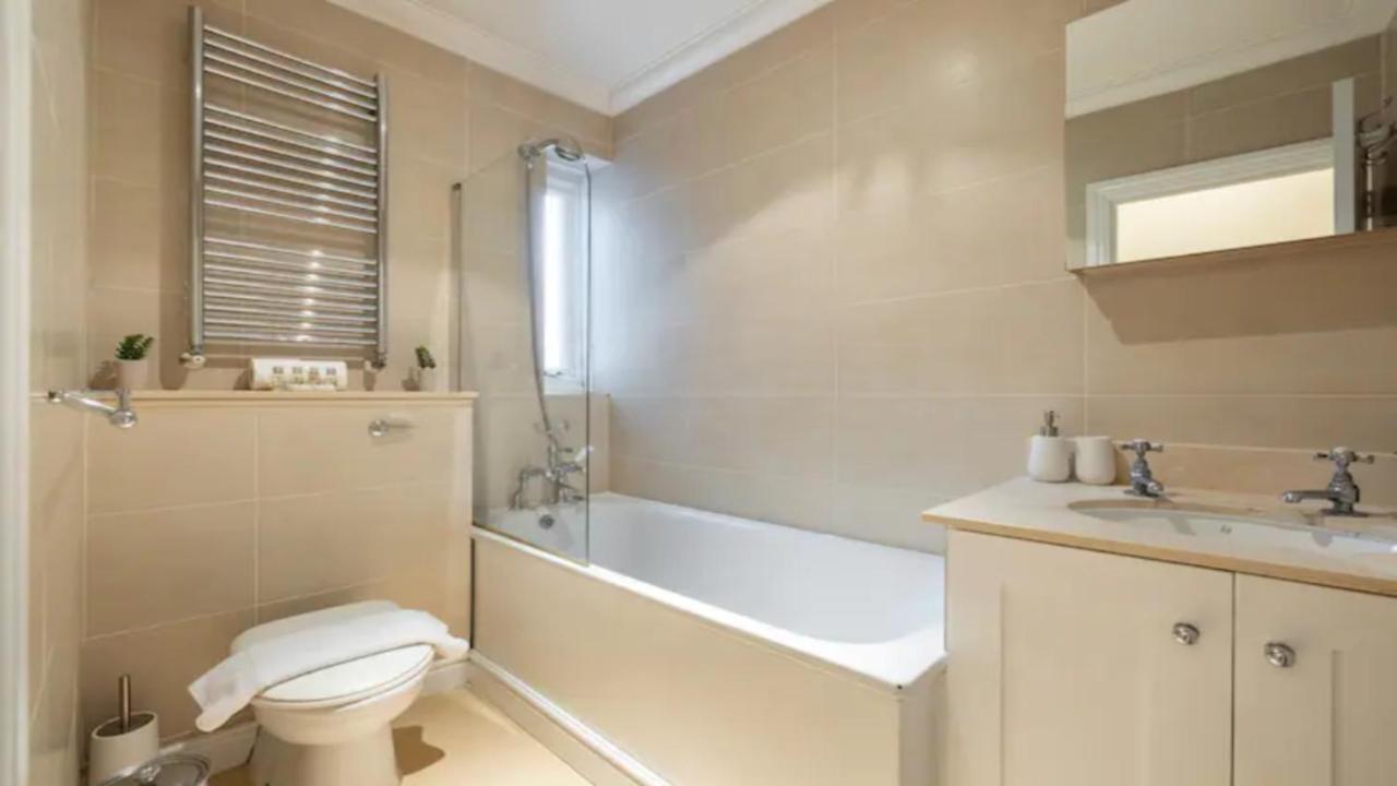 The West Kensington Apartments Лондон Екстер'єр фото
